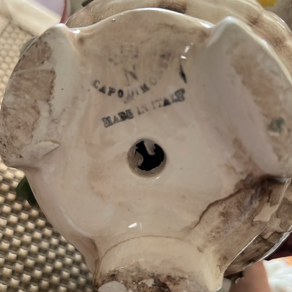 Capodimonte Rose Cluster in a Basket Made in Italy Vintage - Picture 7 of 10